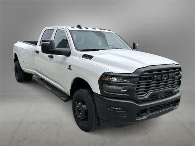2025 RAM Ram 3500 RAM 3500 TRADESMAN CREW CAB 4X4 8 BOX