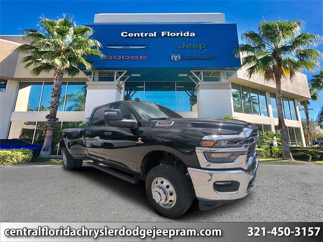 2025 RAM Ram 3500 RAM 3500 TRADESMAN CREW CAB 4X4 8 BOX