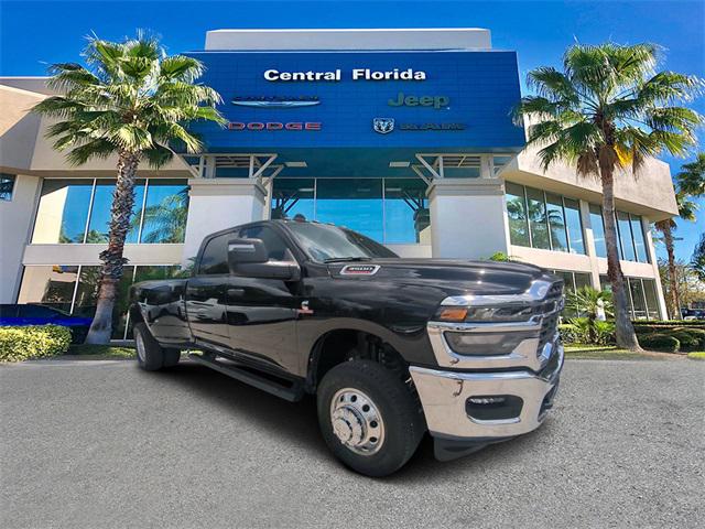 2025 RAM Ram 3500 RAM 3500 TRADESMAN CREW CAB 4X4 8 BOX