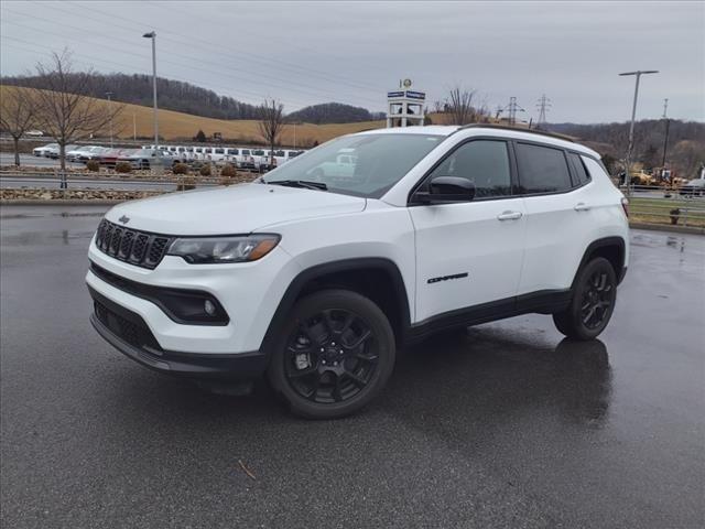 2025 Jeep Compass COMPASS LATITUDE 4X4