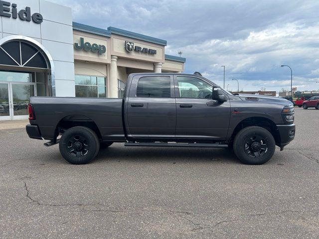 2025 RAM Ram 3500 RAM 3500 TRADESMAN CREW CAB 4X4 64 BOX