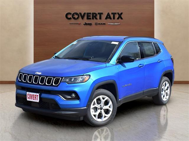 2025 Jeep Compass COMPASS LATITUDE 4X4