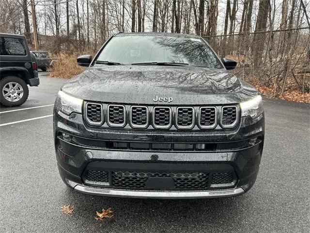 2025 Jeep Compass COMPASS LIMITED 4X4
