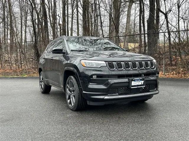 2025 Jeep Compass COMPASS LIMITED 4X4