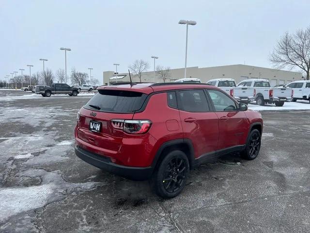 2025 Jeep Compass COMPASS LATITUDE 4X4