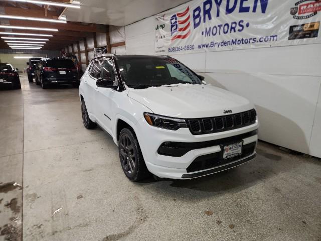 2025 Jeep Compass COMPASS LIMITED 4X4