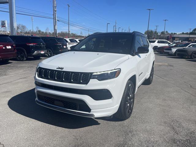 2025 Jeep Compass COMPASS LIMITED 4X4