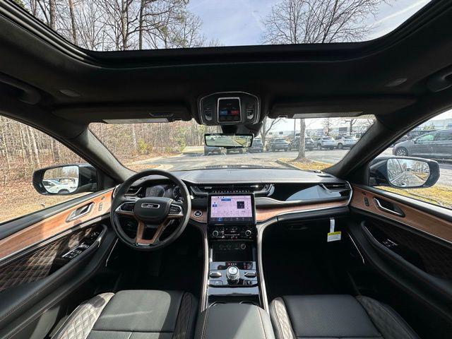2025 Jeep Grand Cherokee GRAND CHEROKEE L SUMMIT RESERVE 4X4