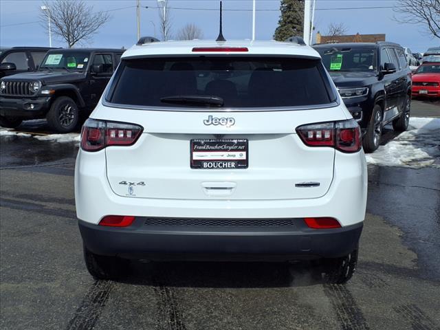 2025 Jeep Compass COMPASS LATITUDE 4X4