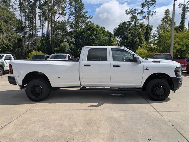 2025 RAM Ram 3500 RAM 3500 TRADESMAN CREW CAB 4X4 8 BOX