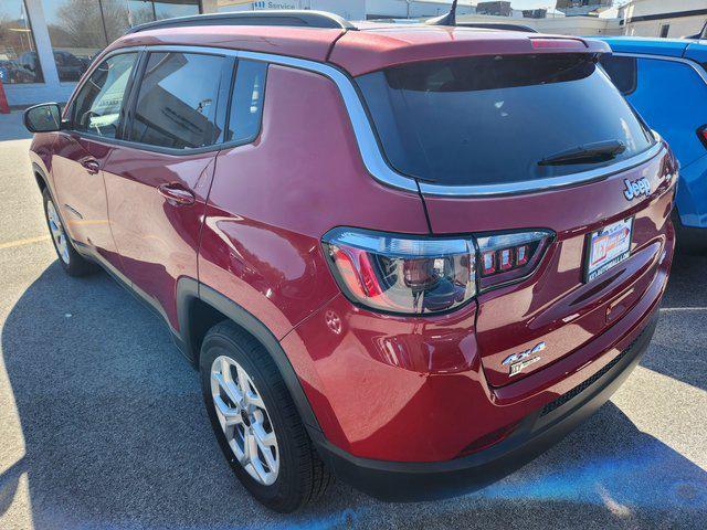 2025 Jeep Compass COMPASS LATITUDE 4X4