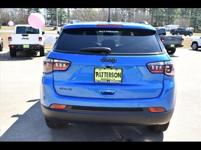 2025 Jeep Compass COMPASS LATITUDE 4X4
