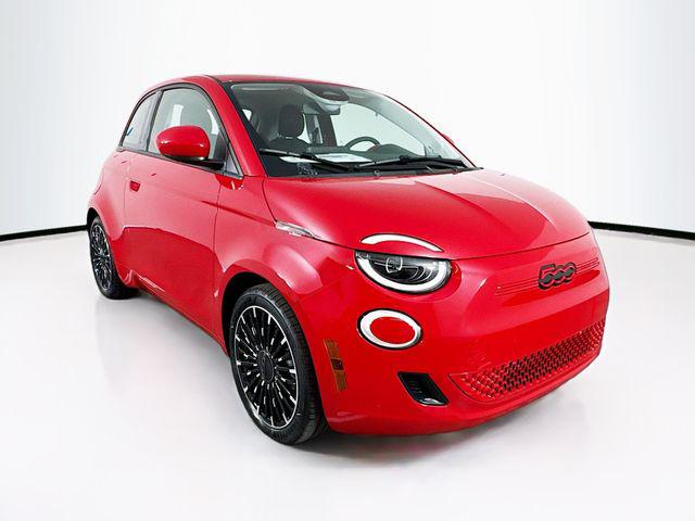 2024 Fiat FIAT 500e 500e INSPI(RED)