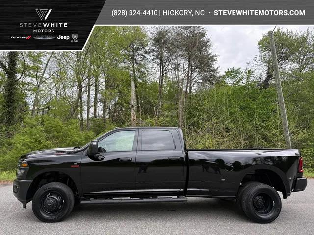 2025 RAM Ram 3500 RAM 3500 TRADESMAN CREW CAB 4X4 8 BOX