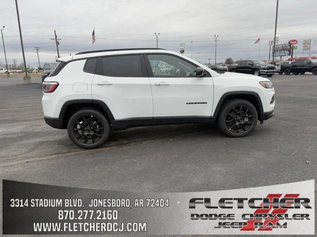 2025 Jeep Compass COMPASS LATITUDE 4X4