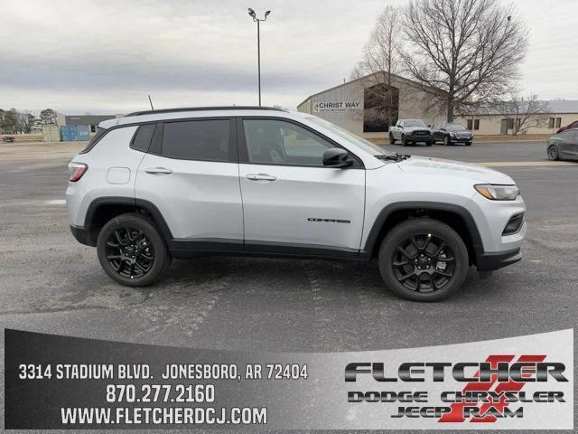 2025 Jeep Compass COMPASS LATITUDE 4X4