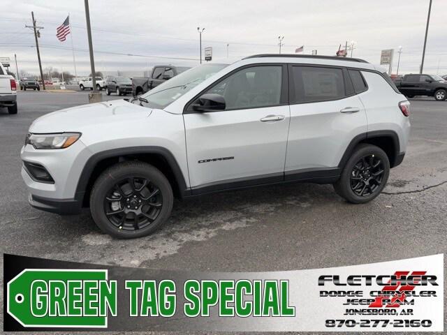 2025 Jeep Compass COMPASS LATITUDE 4X4