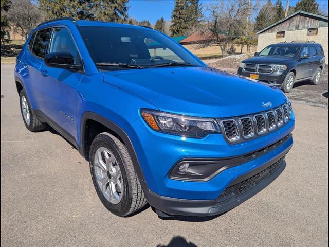 2025 Jeep Compass COMPASS LATITUDE 4X4