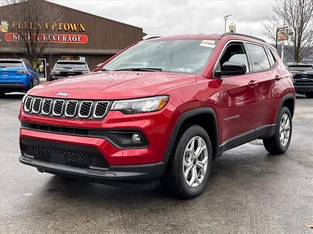 2025 Jeep Compass COMPASS LATITUDE 4X4