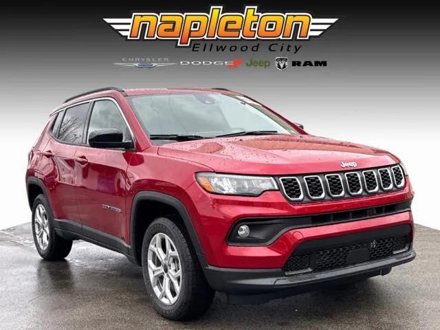 2025 Jeep Compass COMPASS LATITUDE 4X4