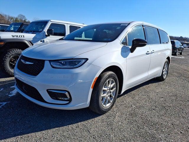 2025 Chrysler Pacifica PACIFICA SELECT