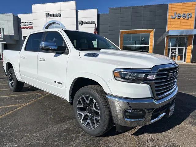 2025 RAM Ram 1500 RAM 1500 LARAMIE CREW CAB 4X4 57 BOX