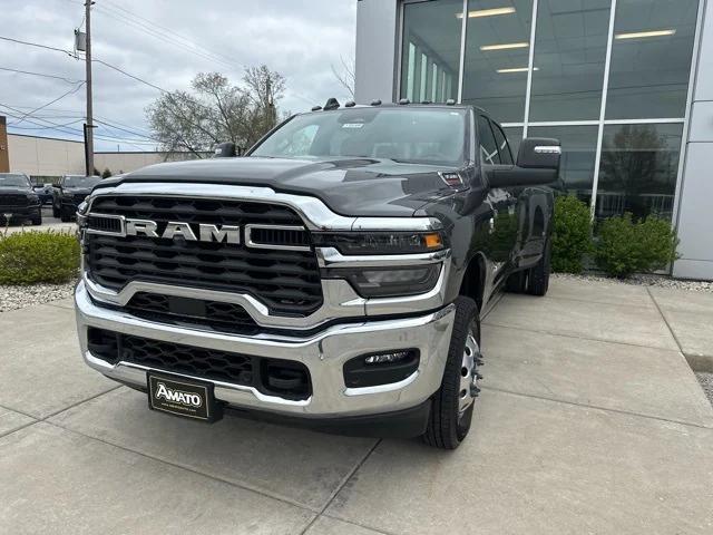 2025 RAM Ram 3500 RAM 3500 BIG HORN CREW CAB 4X4 8 BOX