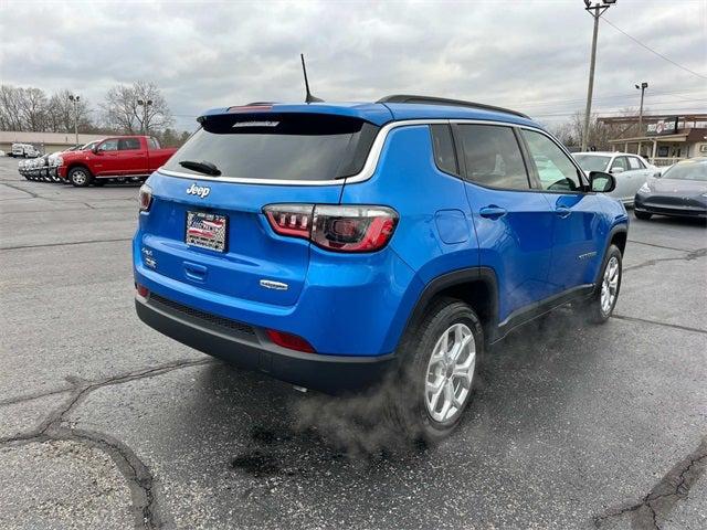 2025 Jeep Compass COMPASS LATITUDE 4X4