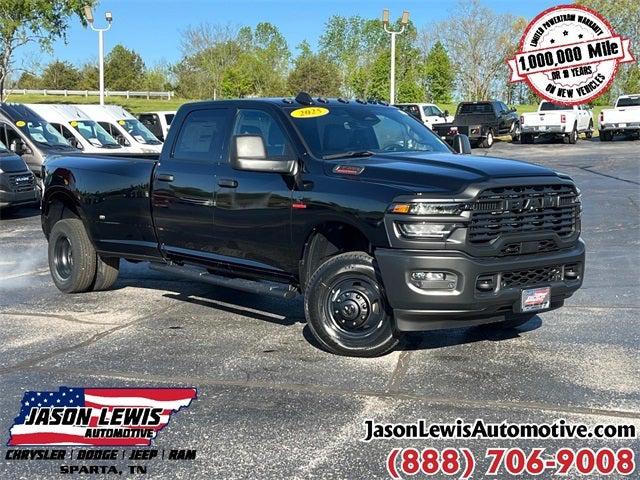 2025 RAM Ram 3500 RAM 3500 TRADESMAN CREW CAB 4X4 8 BOX