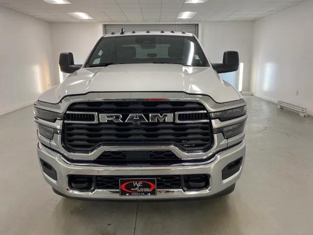 2025 RAM Ram 3500 RAM 3500 TRADESMAN CREW CAB 4X4 8 BOX