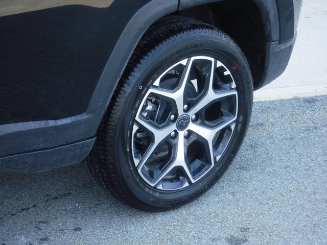 2025 Jeep Compass COMPASS LIMITED 4X4