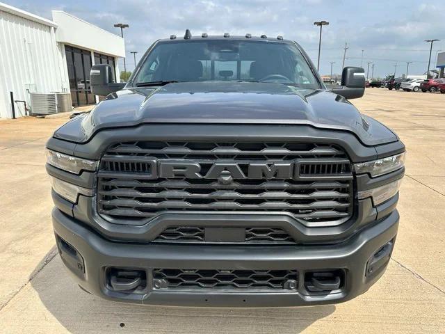 2025 RAM Ram 3500 RAM 3500 TRADESMAN CREW CAB 4X4 8 BOX