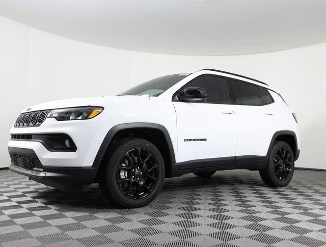 2025 Jeep Compass COMPASS LATITUDE 4X4