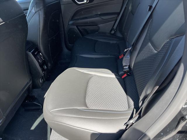 New 2025 Jeep Compass Latitude New 2025 Jeep Compass Latitude