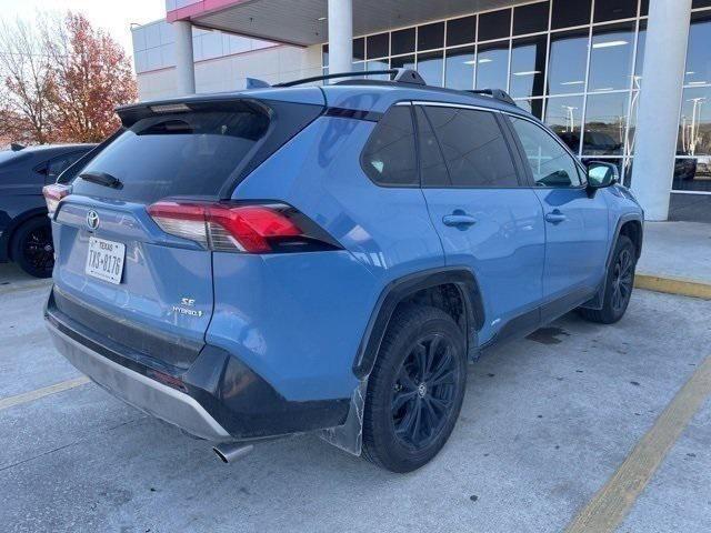 2022 Toyota RAV4 Hybrid SE