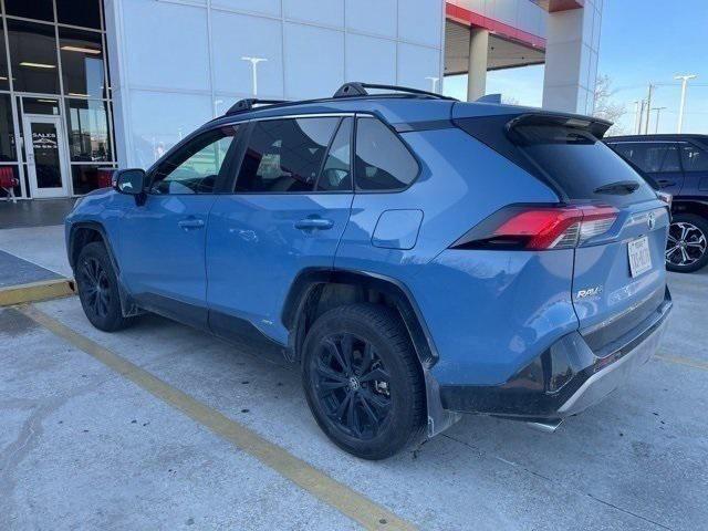 2022 Toyota RAV4 Hybrid SE