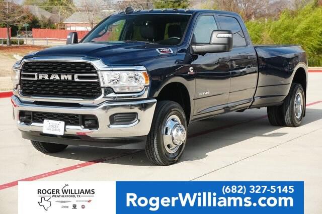 2023 RAM 3500 Tradesman Crew Cab 4x4 8 Box