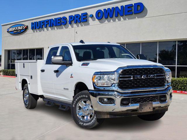 2022 RAM 2500 Tradesman Crew Cab 4x4 8 Box