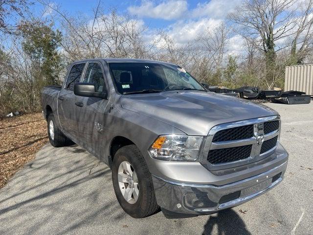 2022 RAM 1500 Classic SLT Crew Cab 4x2 57 Box