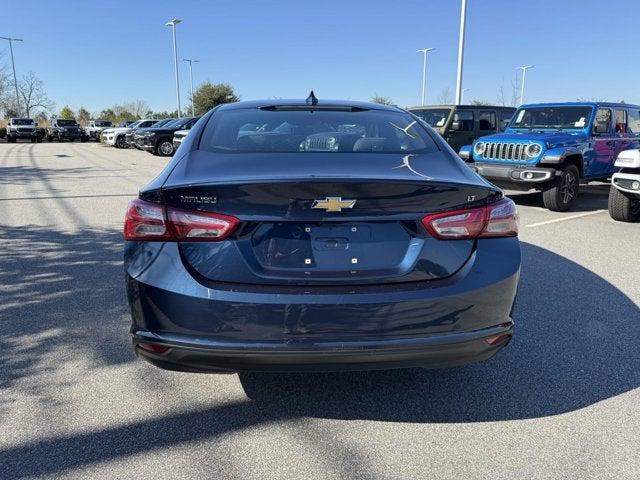 2022 Chevrolet Malibu FWD LT