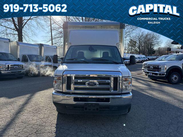 2025 Ford E-350 Cutaway 14FT BOX/SIDE DOOR