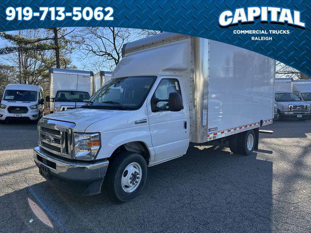 2025 Ford E-350 Cutaway 14FT BOX/SIDE DOOR