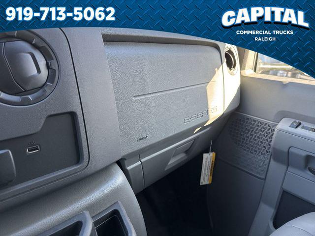 2025 Ford E-350 Cutaway 14FT BOX/SIDE DOOR