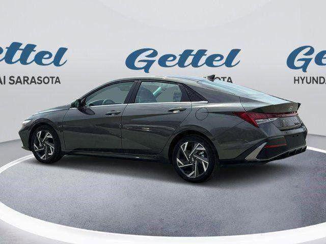 2025 Hyundai Elantra Hybrid Limited