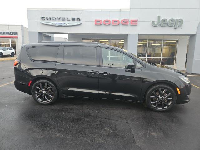 2020 Chrysler Pacifica Touring L Plus