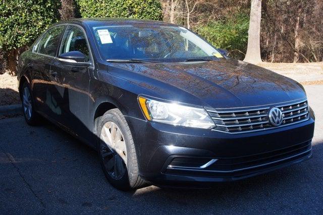 2018 Volkswagen Passat 2.0T SE