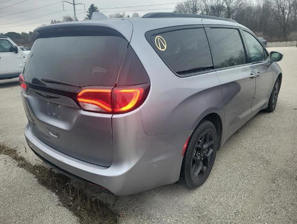 2020 Chrysler Pacifica Touring L Plus