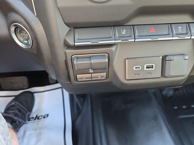 2025 GMC Sierra 3500HD Pro