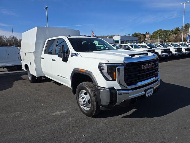 2025 GMC Sierra 3500HD Pro