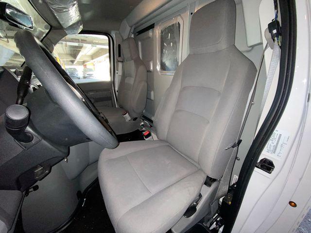 2025 Ford E-350 Cutaway Base